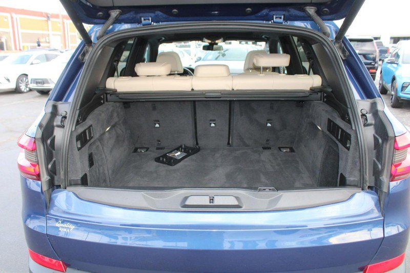 Used 2021 BMW X5 xDrive40i w/ Luxury Seating Package 2 image 9