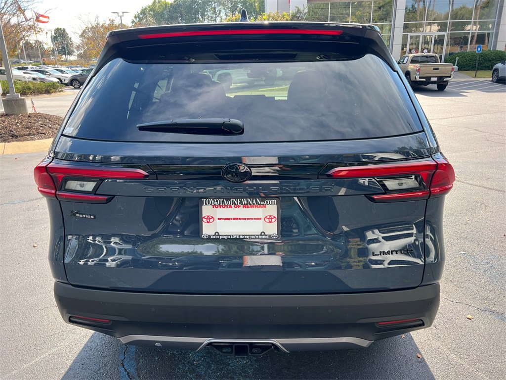 New 2026 Toyota Grand Highlander Limited image 4