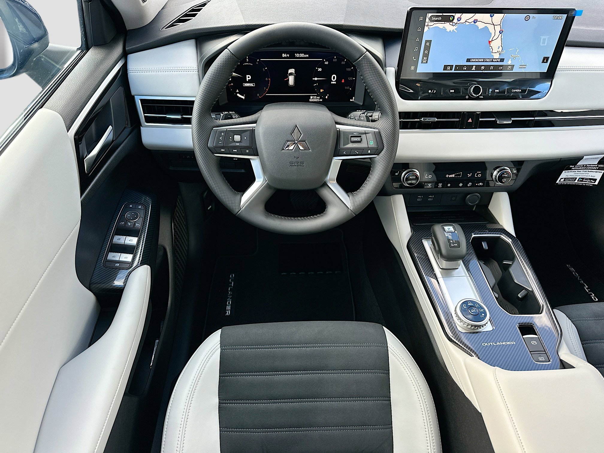 New 2025 Mitsubishi Outlander SE image 16