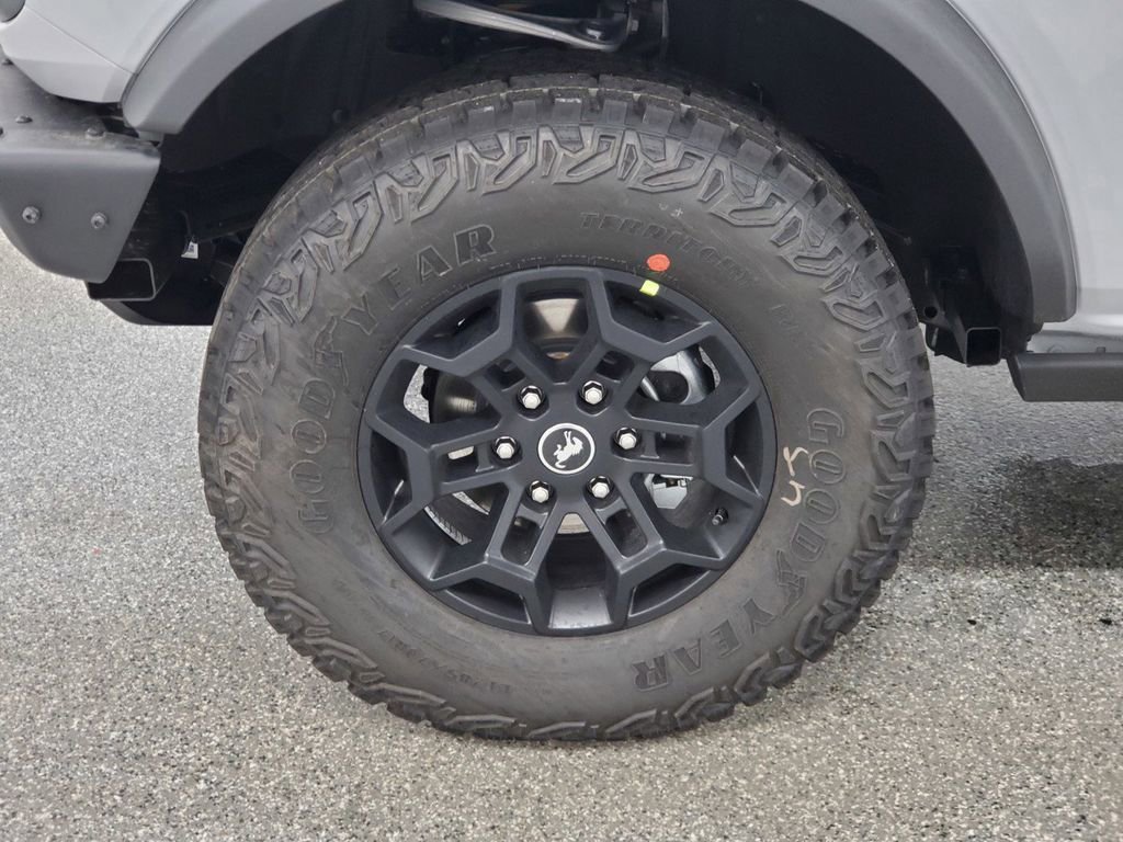 New 2026 Ford Bronco Badlands image 8