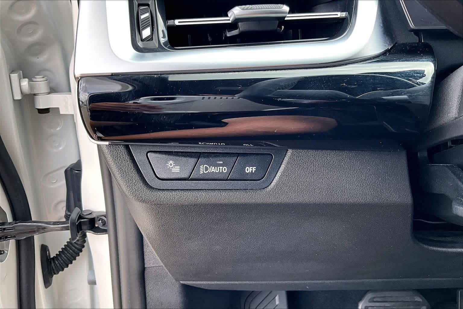 Used 2025 BMW X1 xDrive28i image 33