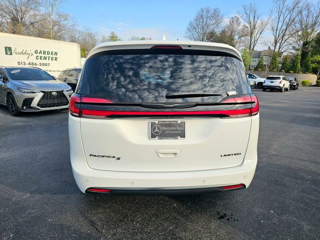 Used 2022 Chrysler Pacifica Limited w/ S Appearance Package image 9