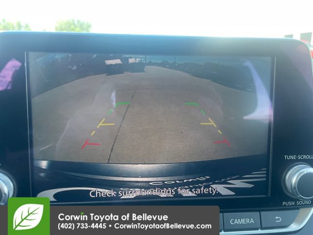 Used 2025 Nissan Altima 2.5 SV FWD image 13