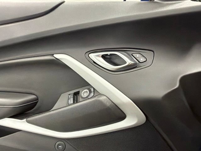 Used 2020 Chevrolet Camaro SS RWD image 25