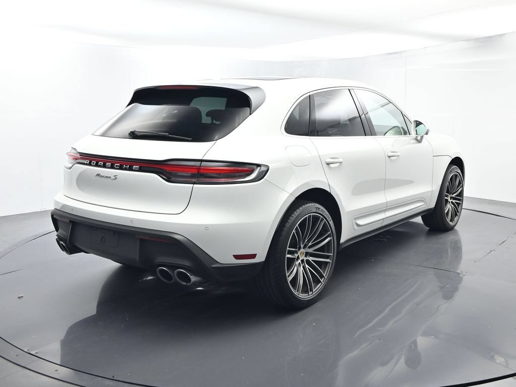 Certified 2024 Porsche Macan S AWD/4WD image 14