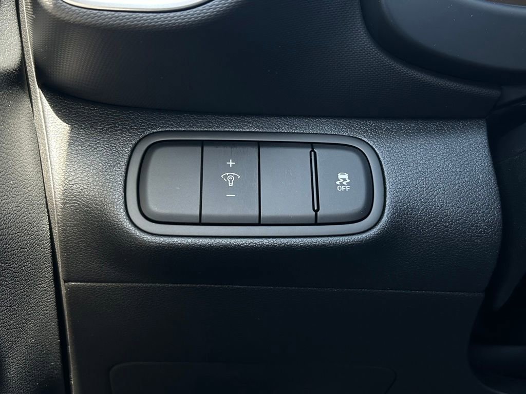 New 2026 Hyundai Venue SE image 20