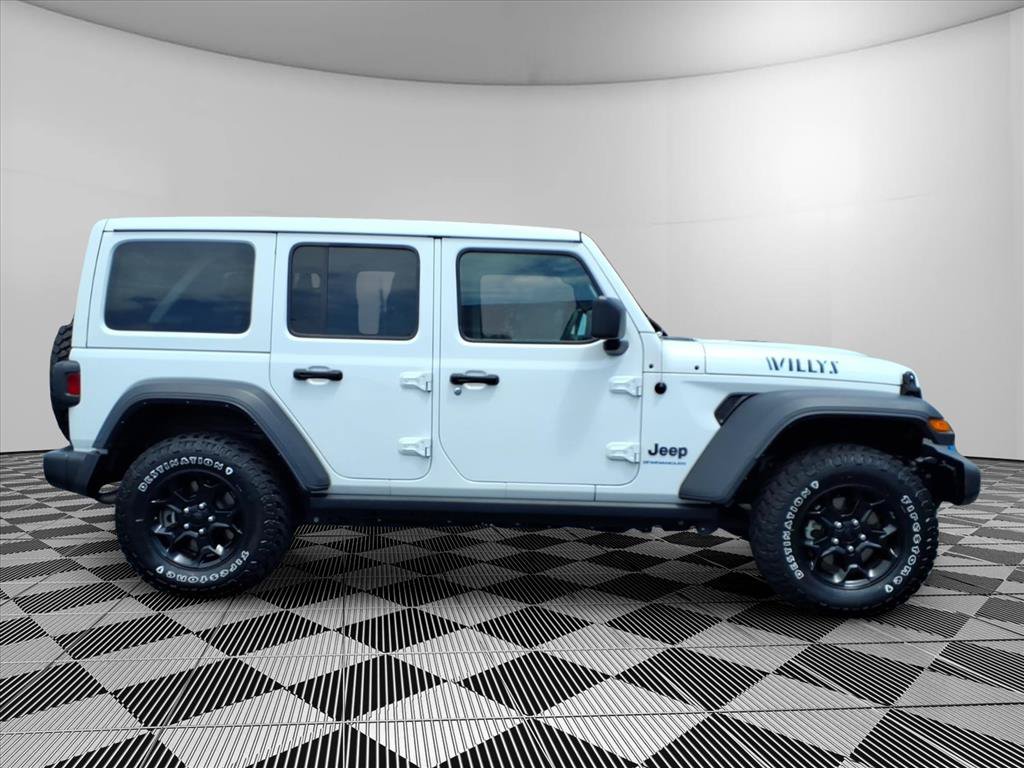 Certified 2023 Jeep Wrangler Unlimited w/ Sun & Screen Package AWD/4WD image 30