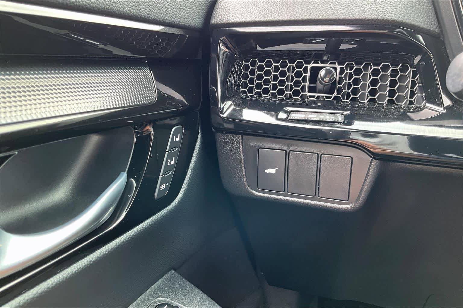 Certified 2026 Honda CR-V Sport Touring image 33