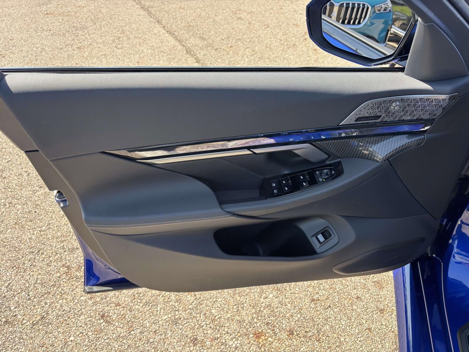 New 2026 BMW M5 w/ Executive Package AWD/4WD image 11