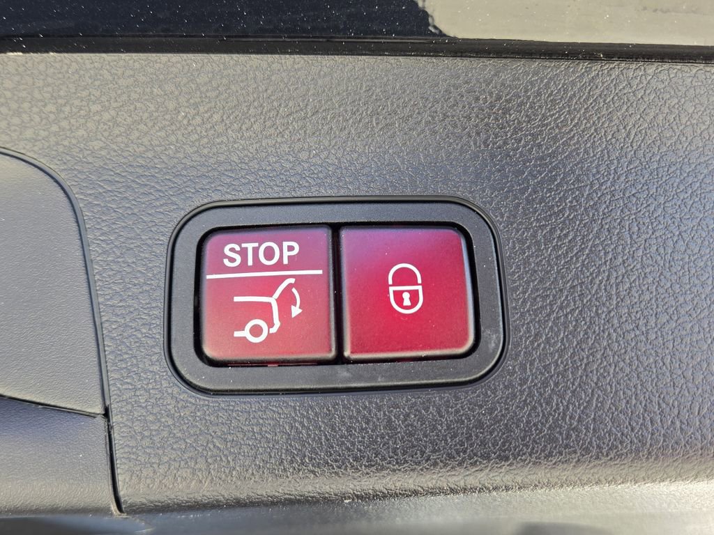 Used 2023 Mercedes-Benz GLS 63 AMG 4MATIC image 14