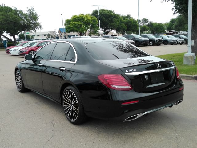 Used 2017 Mercedes-Benz E 300 4MATIC image 13