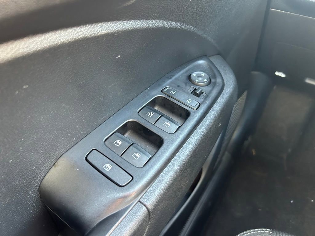 Used 2024 Hyundai Venue SEL image 20