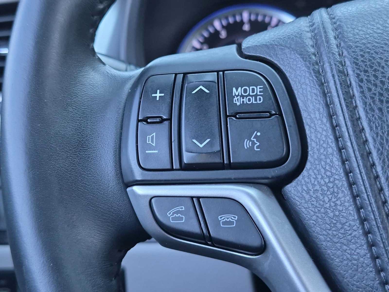 Used 2015 Toyota Highlander Limited AWD/4WD image 24