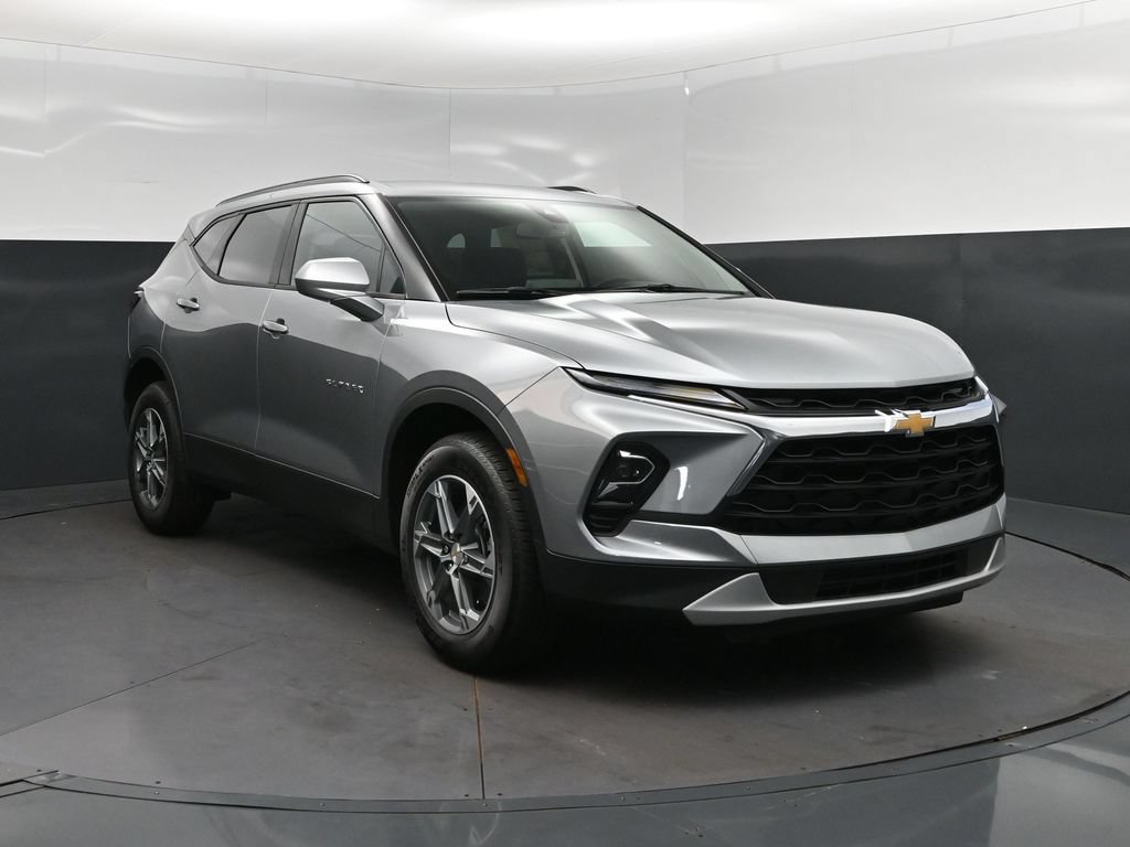 New 2026 Chevrolet Blazer LT w/ Convenience Package AWD/4WD image 9