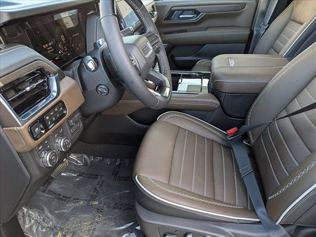 New 2026 GMC Yukon XL Denali Ultimate w/ LPO, Illumination Package image 5