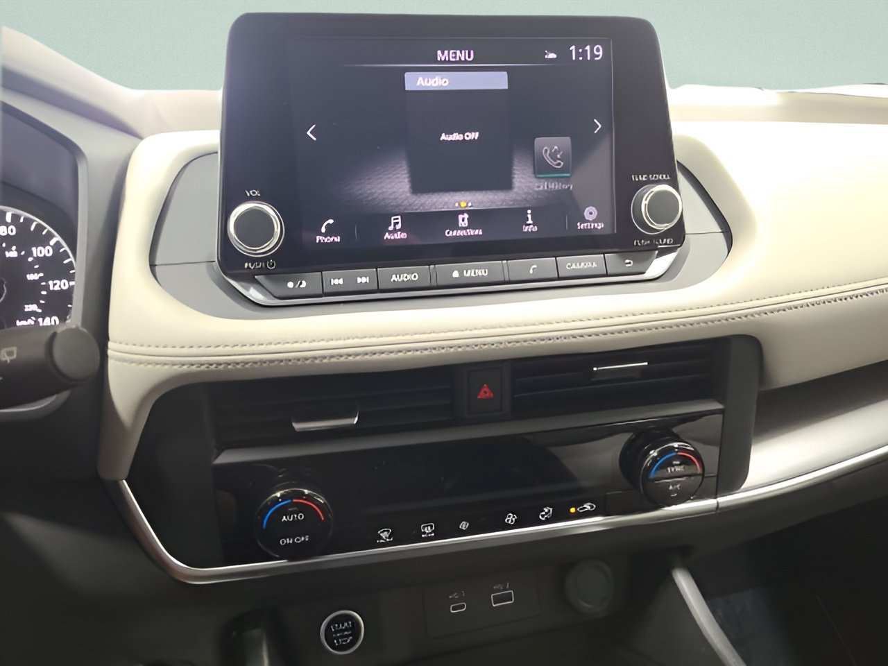 Used 2023 Nissan Rogue SV AWD/4WD image 31