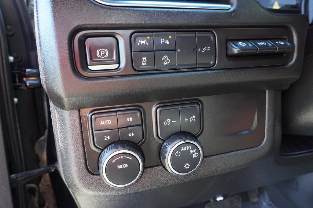 Used 2021 Chevrolet Suburban High Country AWD/4WD image 21