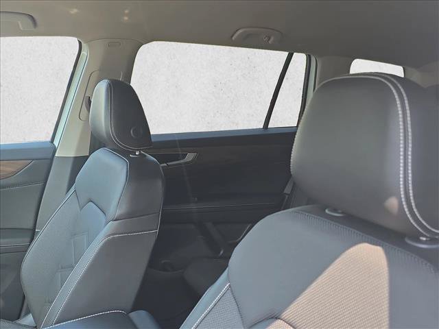Certified 2024 Volkswagen Atlas SE FWD image 17
