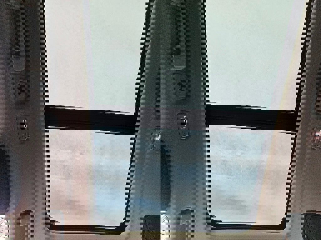 Certified 2024 Volvo V90 B6 Cross Country Plus image 26