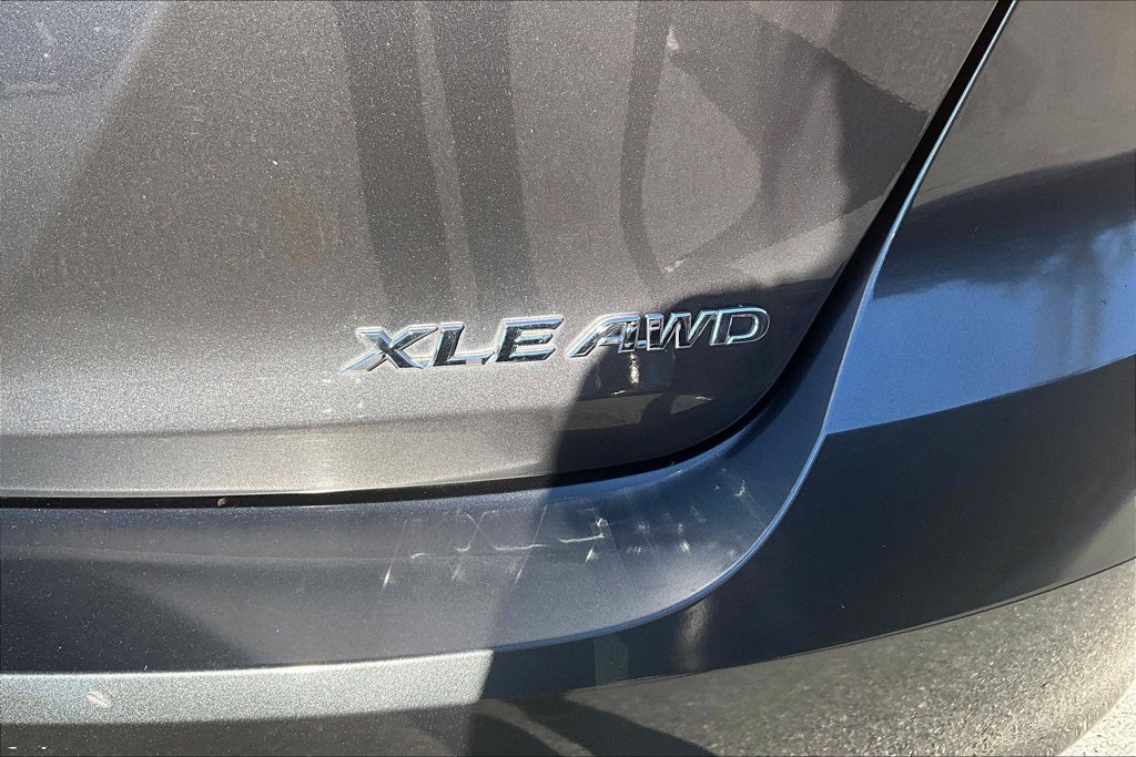 Used 2014 Toyota Venza XLE AWD/4WD image 24