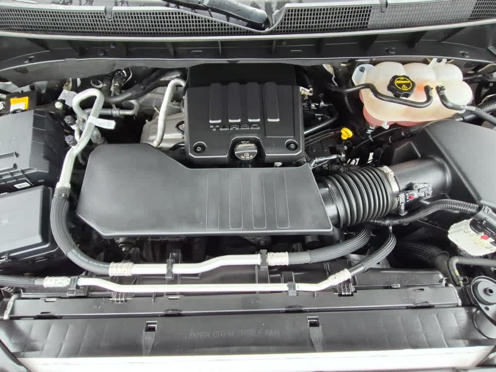 Used 2025 Chevrolet Silverado 1500 Custom AWD/4WD image 22