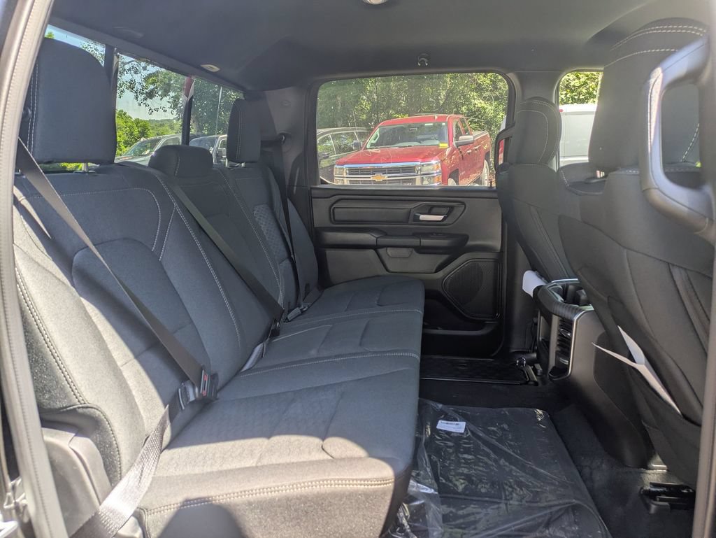 New 2026 RAM 1500 Express AWD/4WD image 27