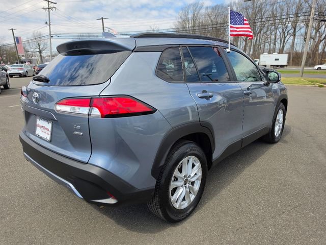 Used 2023 Toyota Corolla Cross LE w/ Moonroof Package image 7