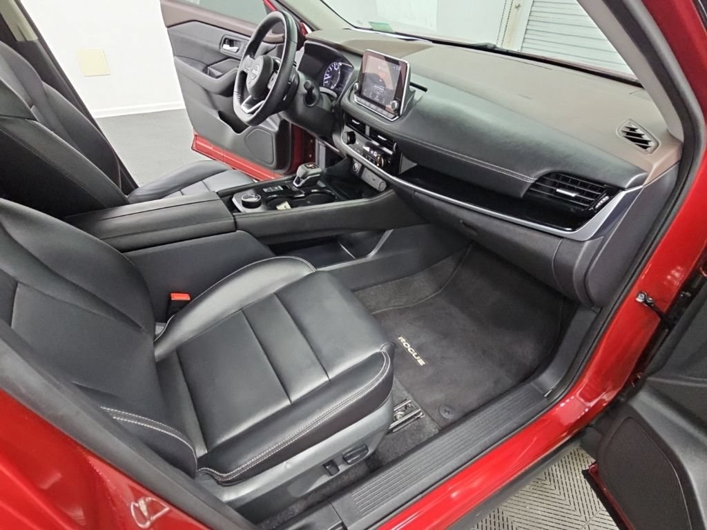 Used 2023 Nissan Rogue SL AWD/4WD image 36