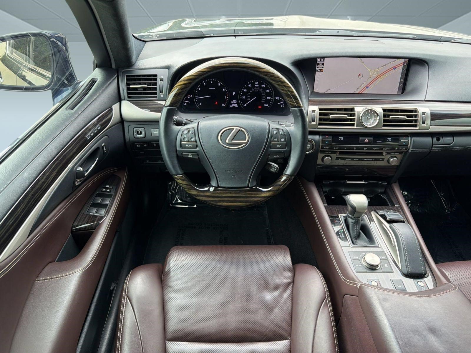 Used 2017 Lexus LS 460 RWD image 28
