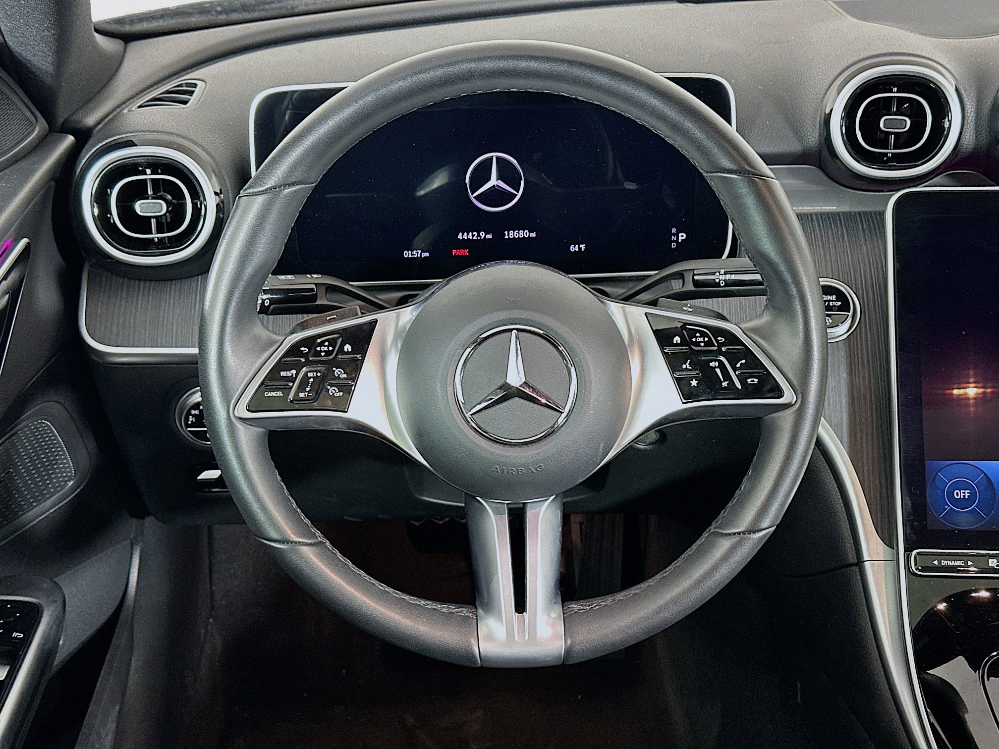 Used 2025 Mercedes-Benz C 300 4MATIC Sedan image 18