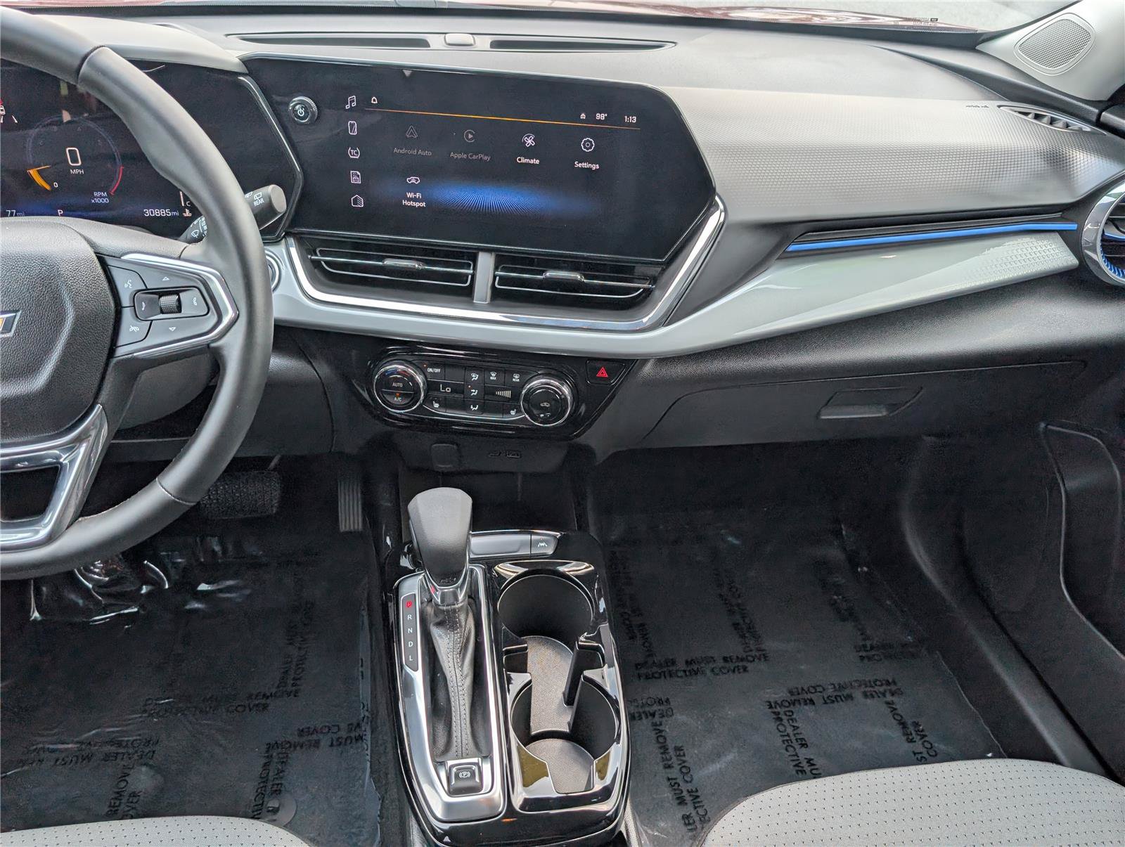 Used 2025 Chevrolet Trax LT w/ Driver Confidence Package FWD image 17