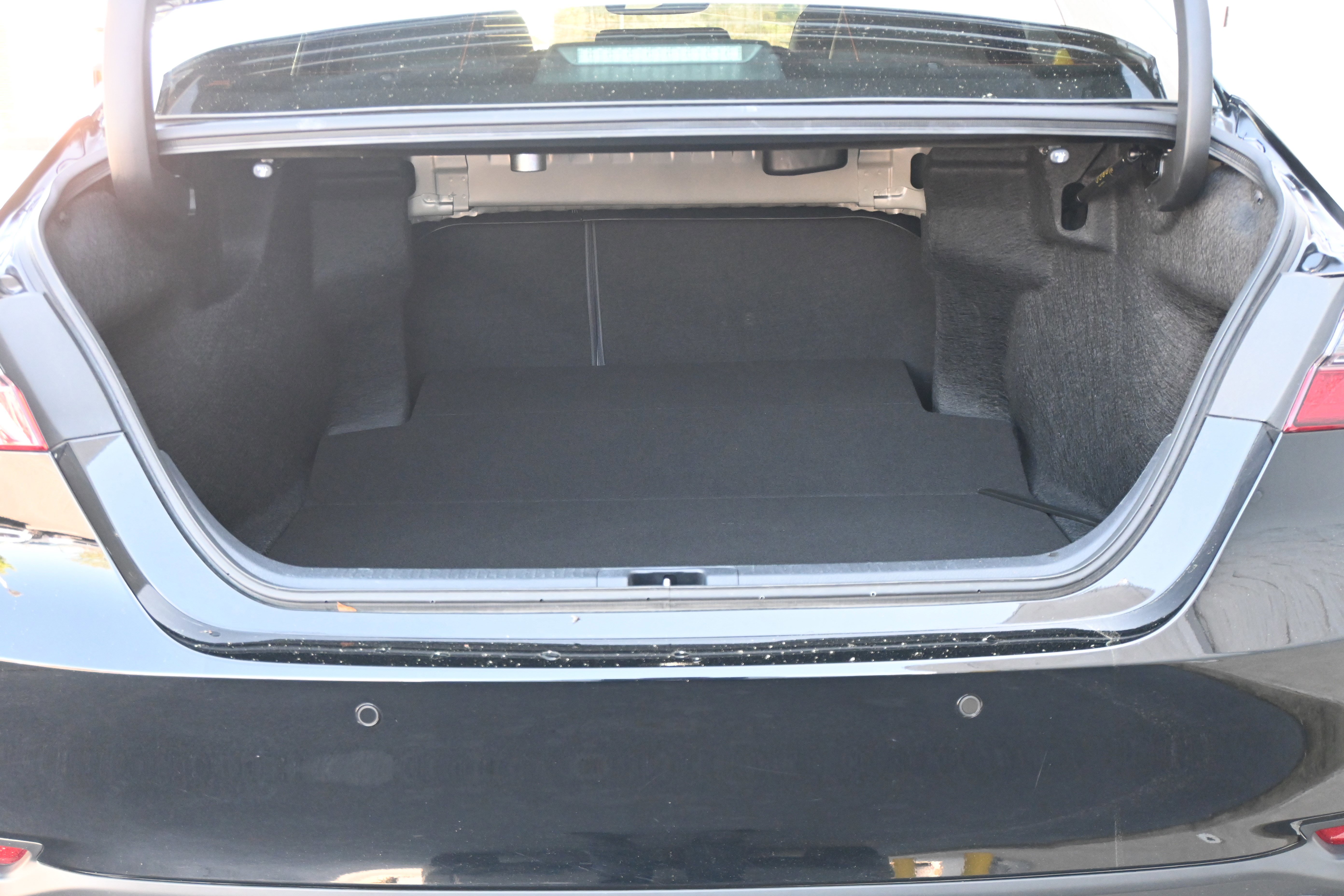 Used 2024 Toyota Camry XLE image 35