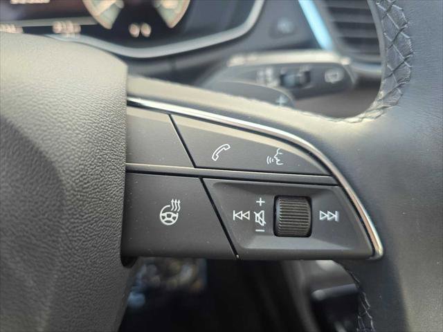 Used 2025 Audi Q5 e Premium Plus w/ Premium Plus Package image 32