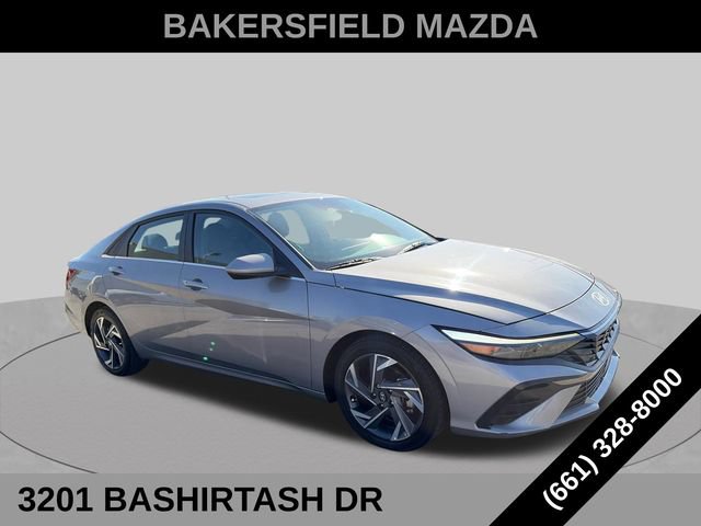 Used 2025 Hyundai Elantra SEL FWD image 7