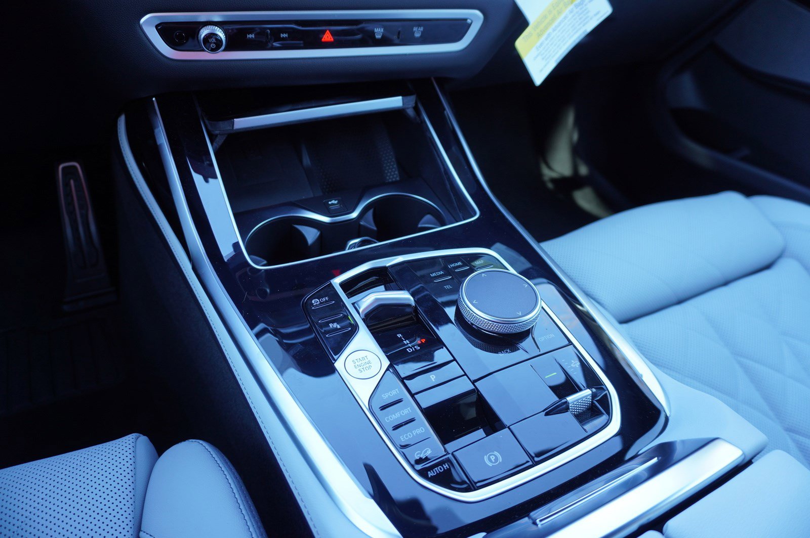 New 2025 BMW X7 xDrive40i w/ M Sport Package image 15