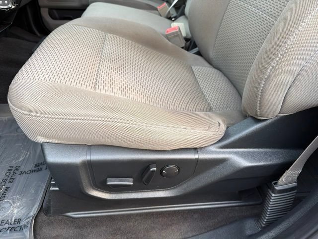 Used 2019 Ford F150 XLT w/ Equipment Group 302A Luxury AWD/4WD image 21
