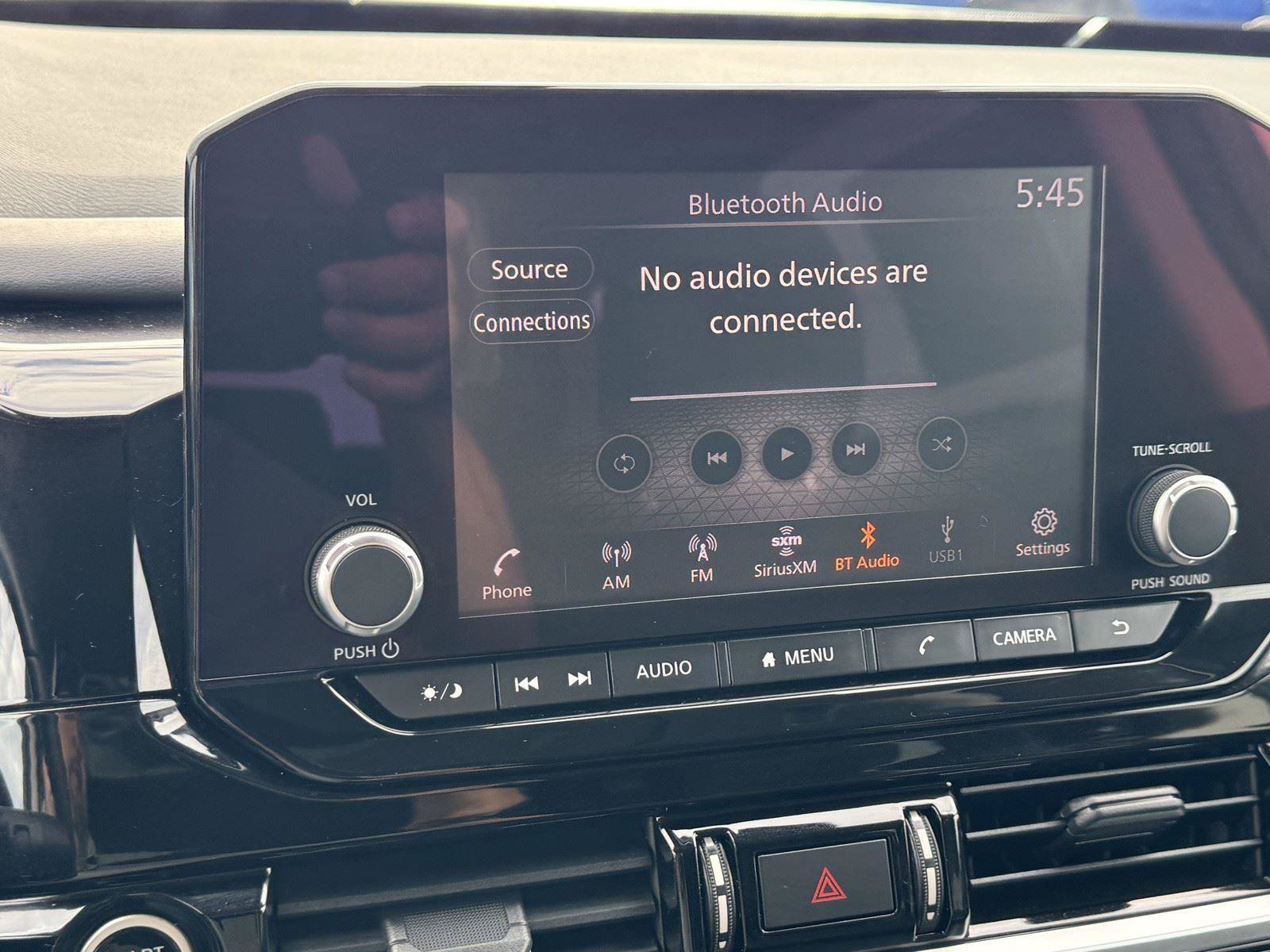Used 2022 Nissan Pathfinder SV FWD image 22