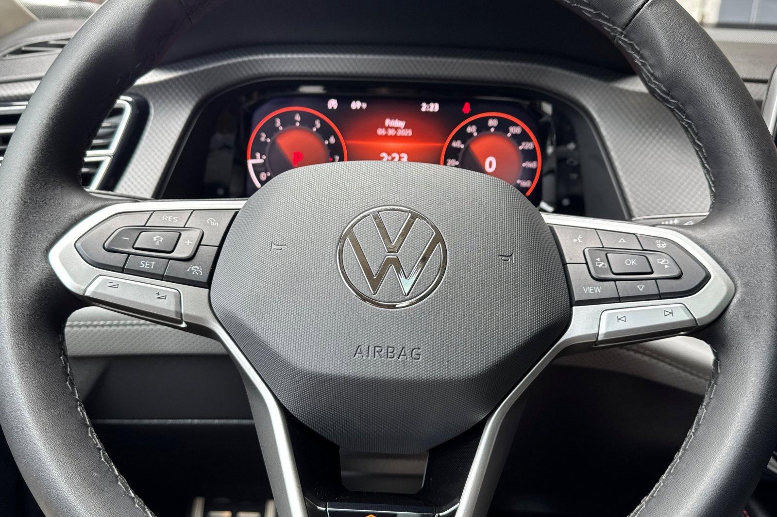 New 2025 Volkswagen Atlas Peak Edition SE image 22