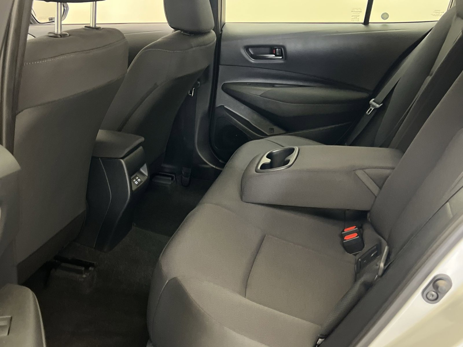 Used 2024 Toyota Corolla LE image 23