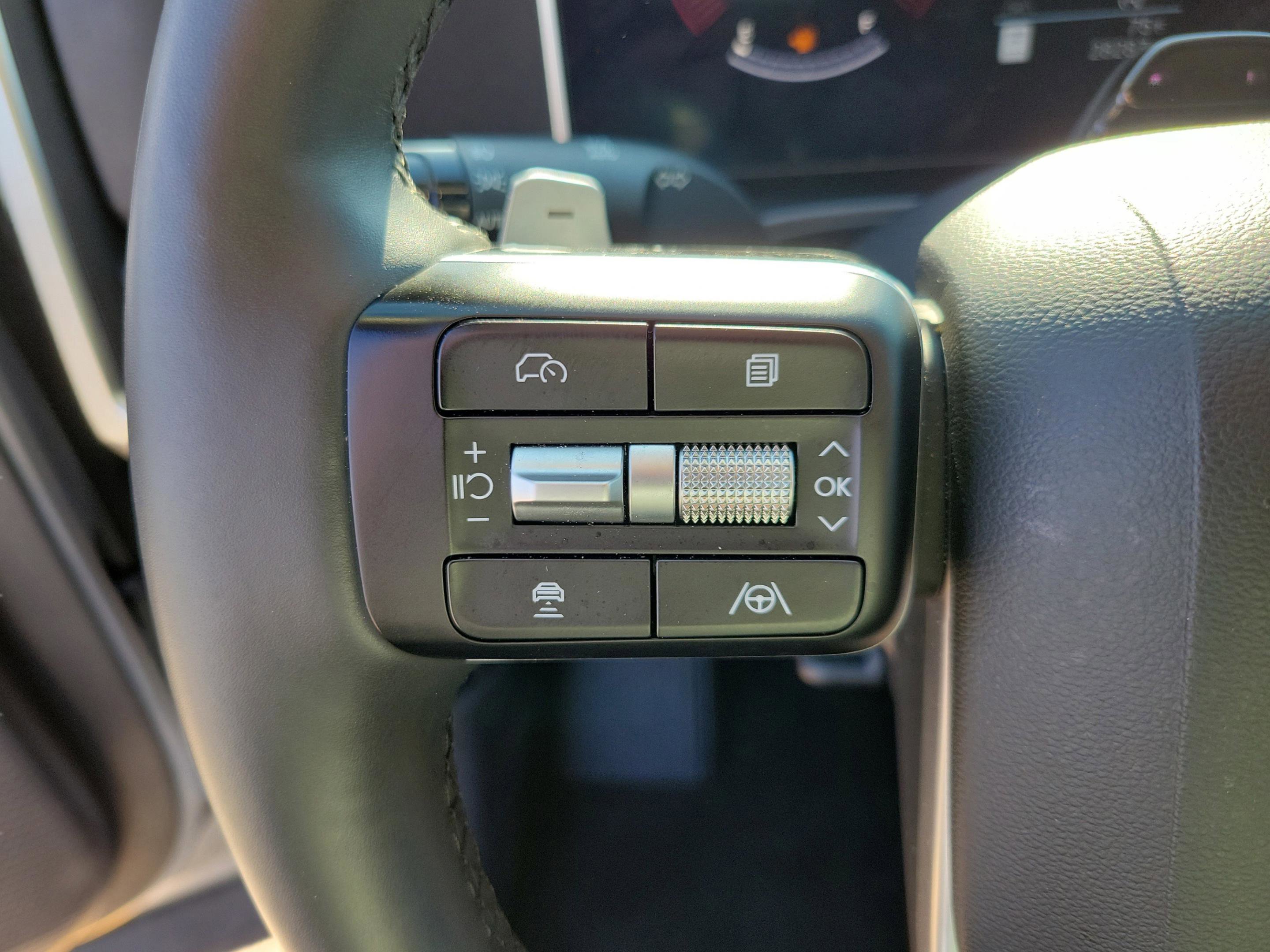 Certified 2024 Hyundai Santa Fe XRT image 30