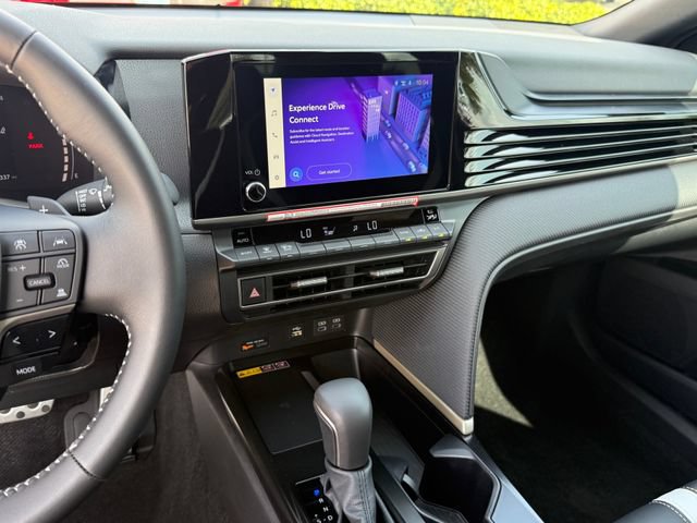 Used 2026 Toyota Camry SE w/ Convenience Package FWD image 19