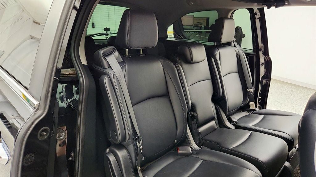 Used 2023 Honda Odyssey Touring image 25