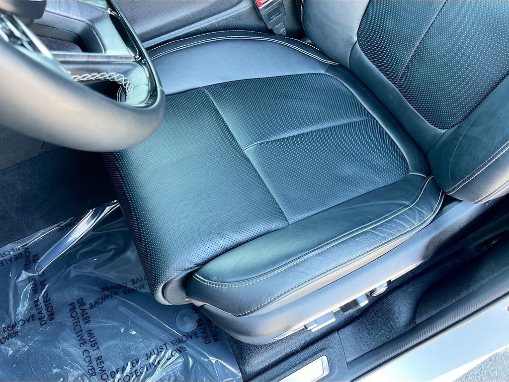 Certified 2025 Jeep Grand Cherokee Overland w/ Adv Protech Group III image 20