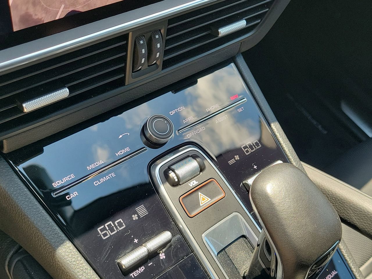 Used 2021 Porsche Cayenne S image 30