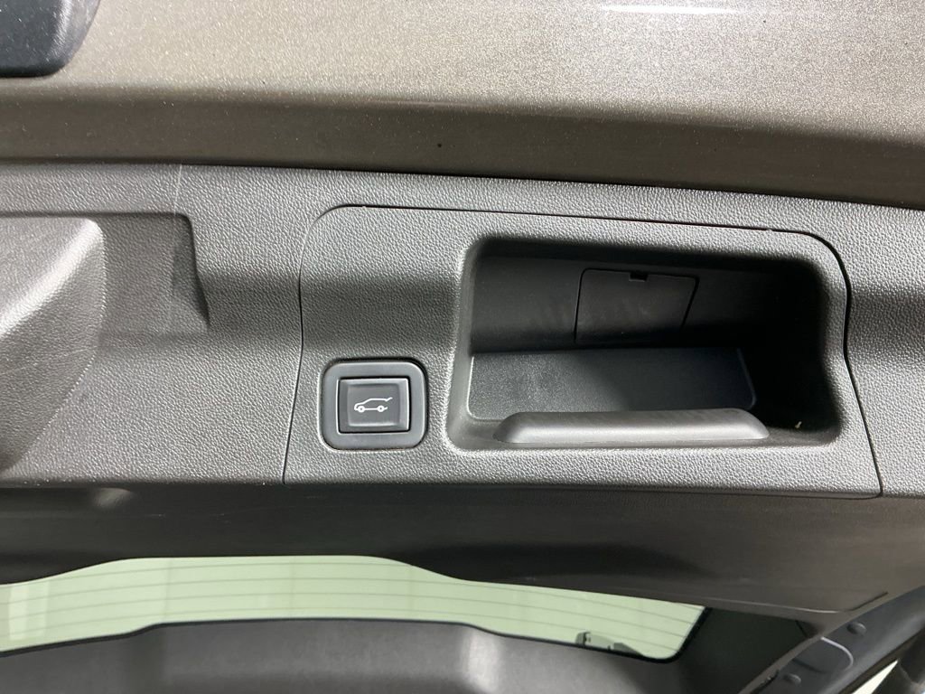 Used 2020 GMC Acadia AT4 w/ Driver Alert Package II AWD/4WD image 14