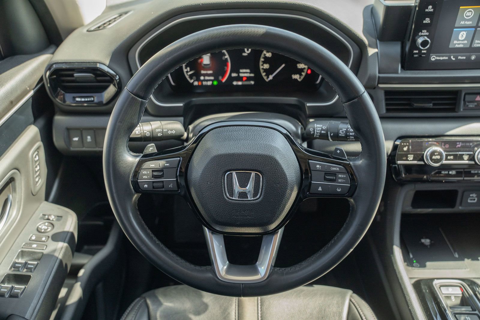 Used 2024 Honda Pilot Touring image 28