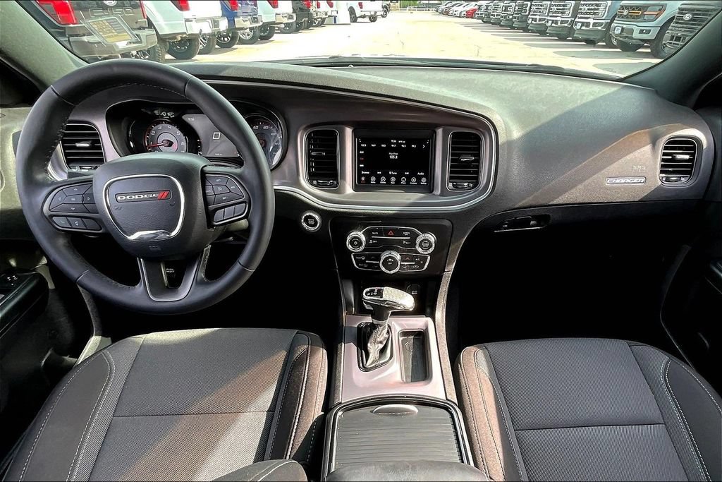 Used 2021 Dodge Charger SXT w/ Blacktop Package RWD image 15