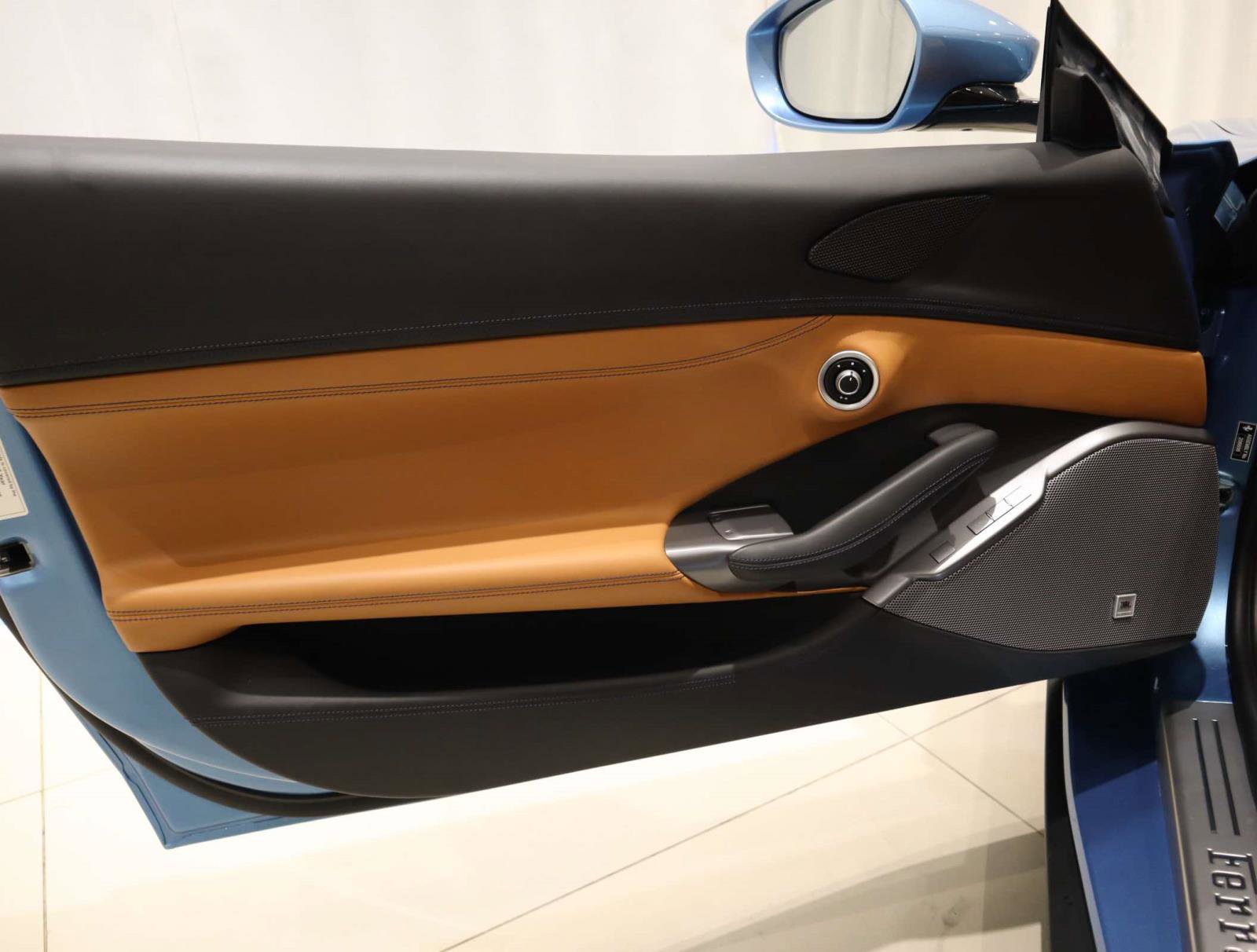 Certified 2022 Ferrari Portofino M image 24