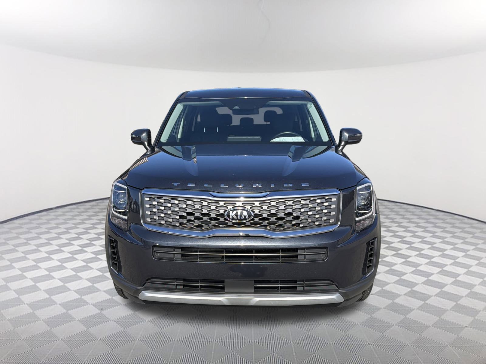 Used 2020 Kia Telluride LX image 2