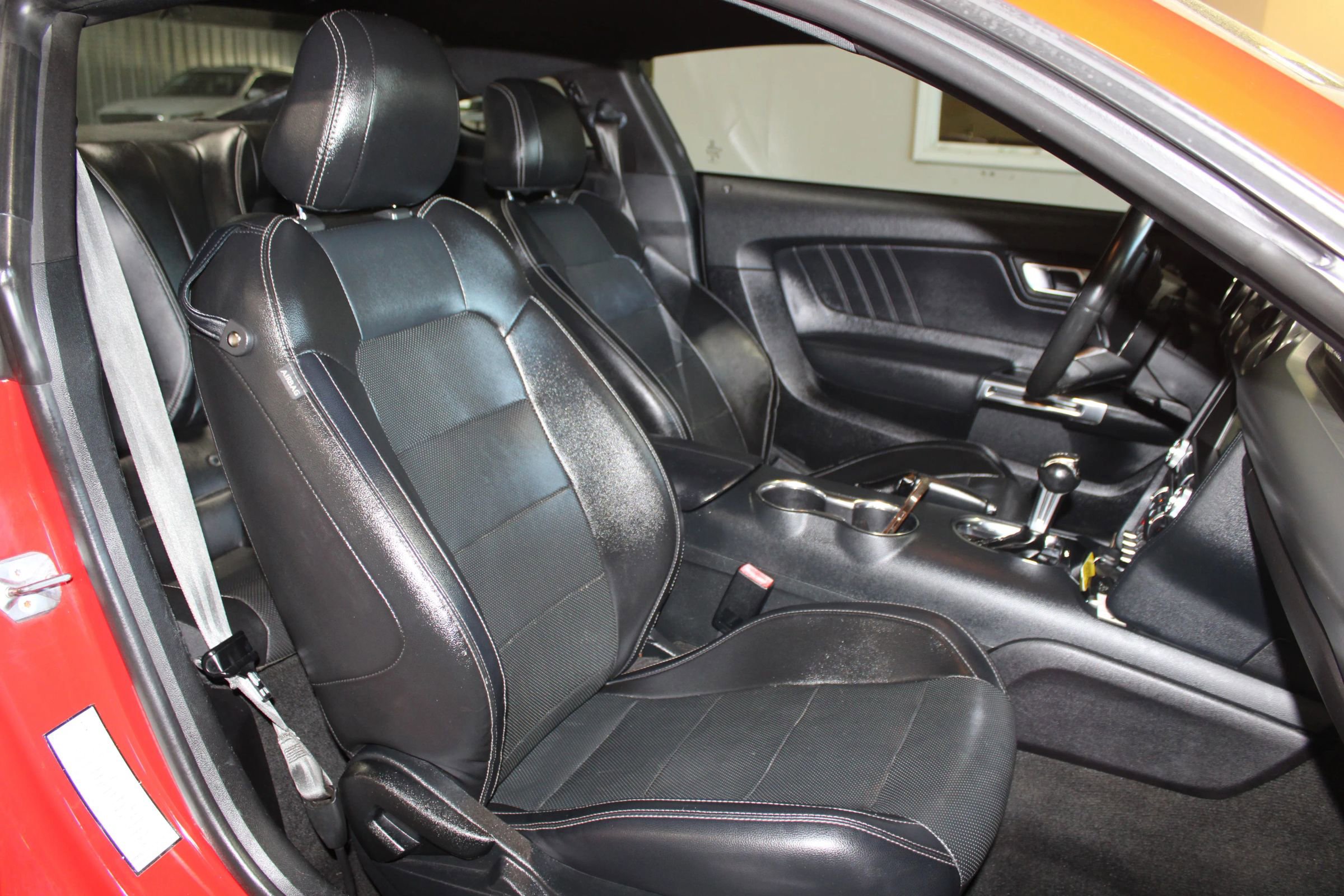 Used 2018 Ford Mustang Premium image 24